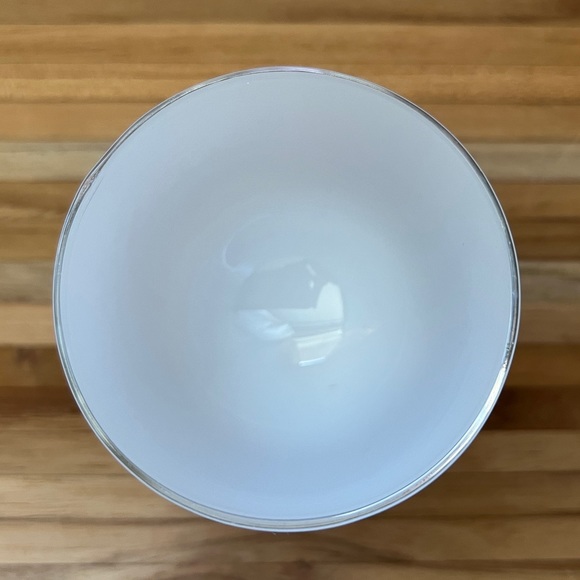 glassybaby Accents Glassybaby White Kindness Color Pre Triskelion